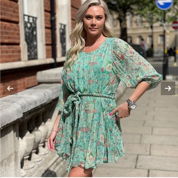 Boho Summer Mint chiffon ditsy floral print mini dress with Belt Italian Size 6 - Picture 3 of 17